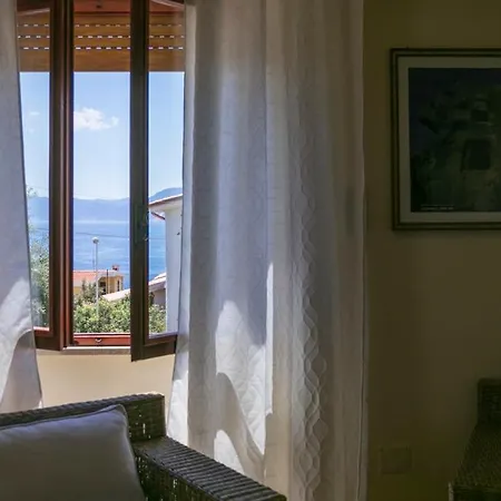 Welcomely - Green And Blue - Cala Gonone * Dorgali